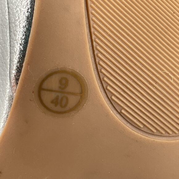 NEW Chinese Laundry Taryn Dress Heels Silver Size 9 - Picture 6 of 11